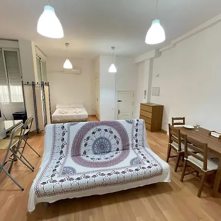 Flat In Atarazanas - Souv Apartament Malaga